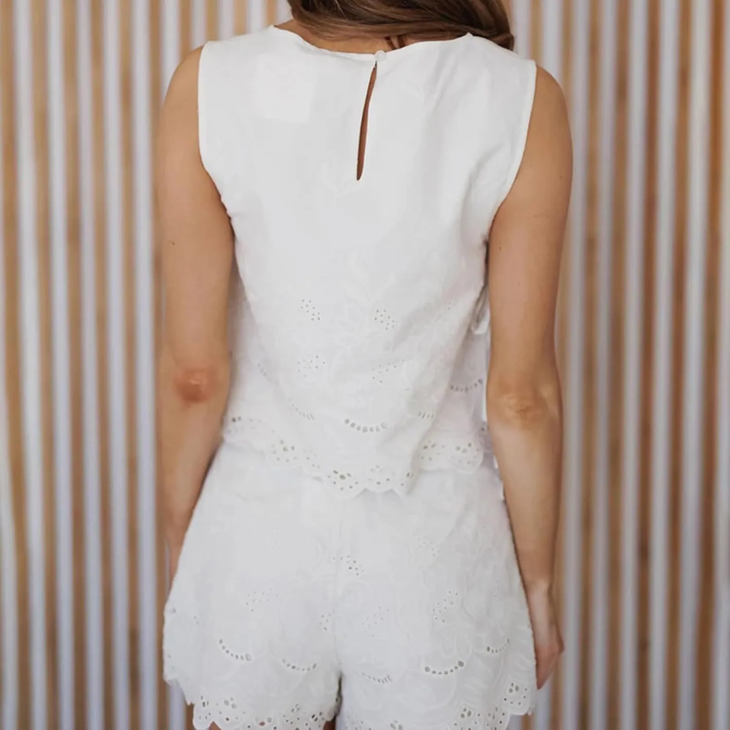 Women Y2K Tie Side Tank Tops Sleeveless Crew Neck Embroidery Floral Lace Up Crop Cami Shirt Summer Going Out Vest
